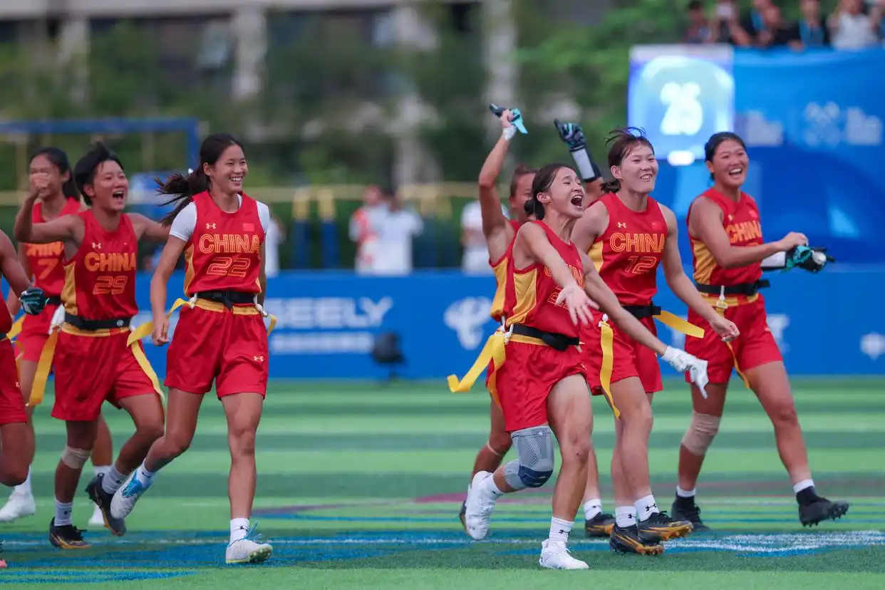 运动员们为冲击最高荣誉做好准备的英文